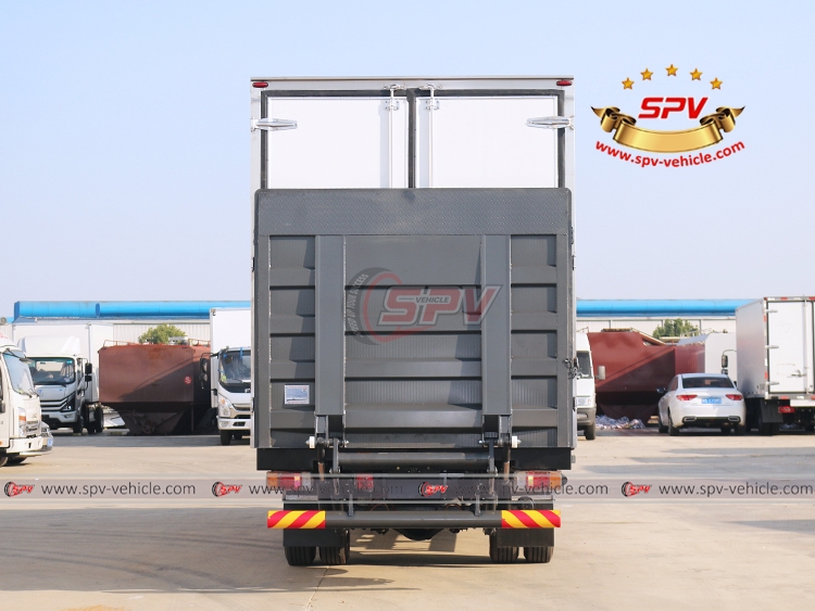 Cargo Van ISUZU with Tailgate - B Cargo Van ISUZU with Tailgate - B